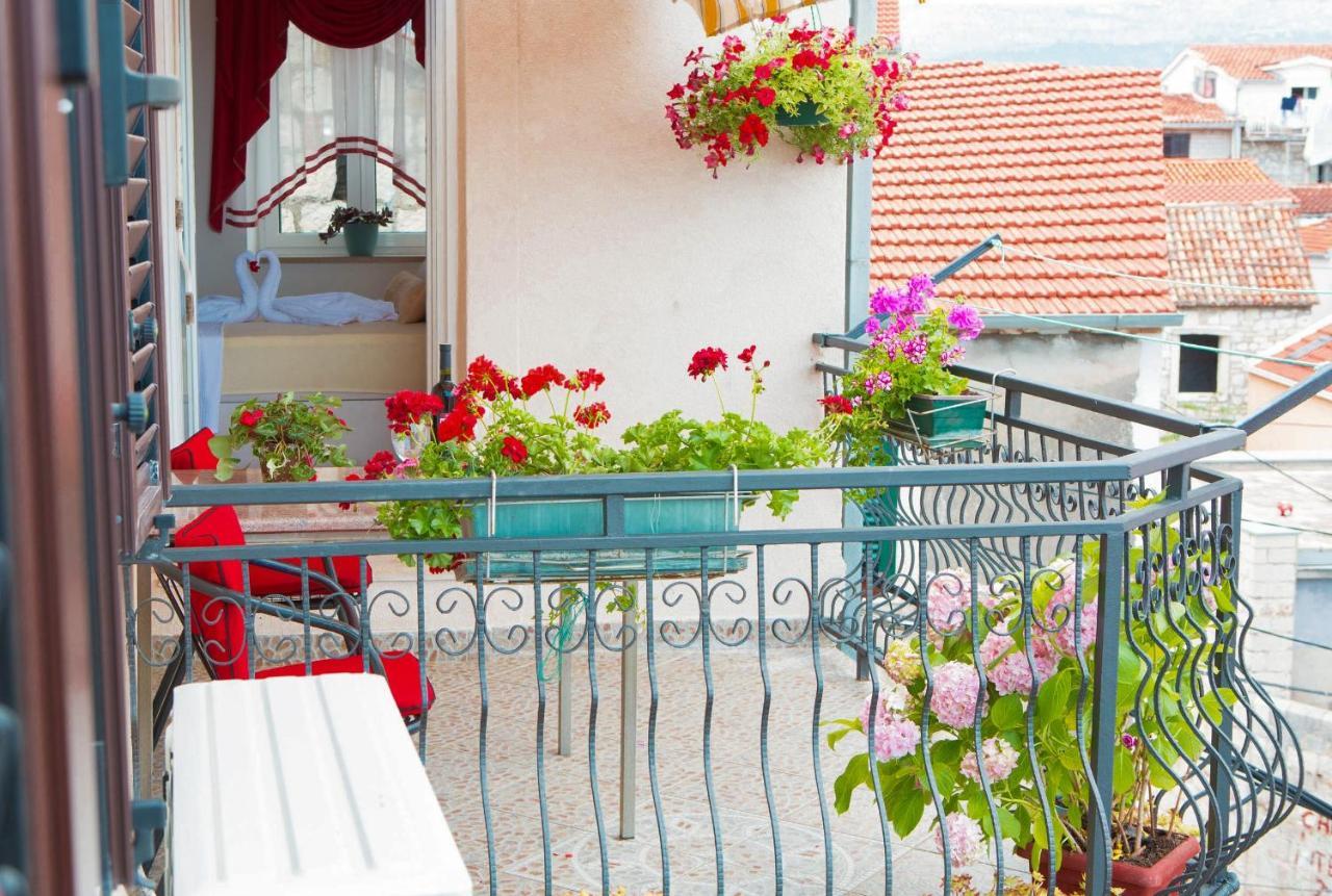 ספליט Apartments Angela With Old Town View מראה חיצוני תמונה